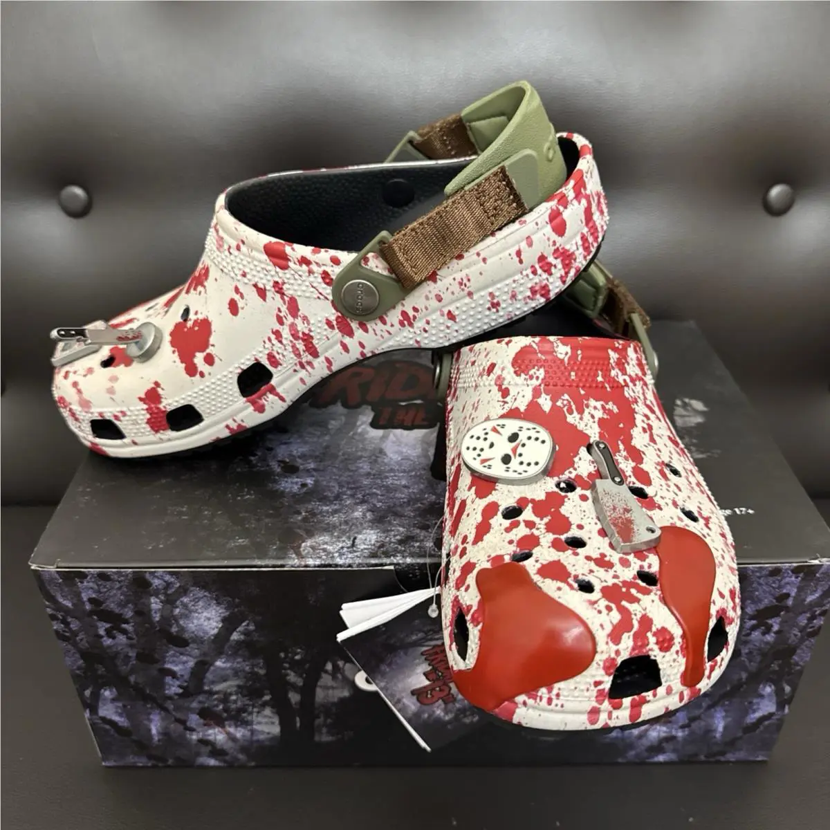 Crocs shoes - Crocs Classic - Classic - Red (UPC: 0198445266935) 1