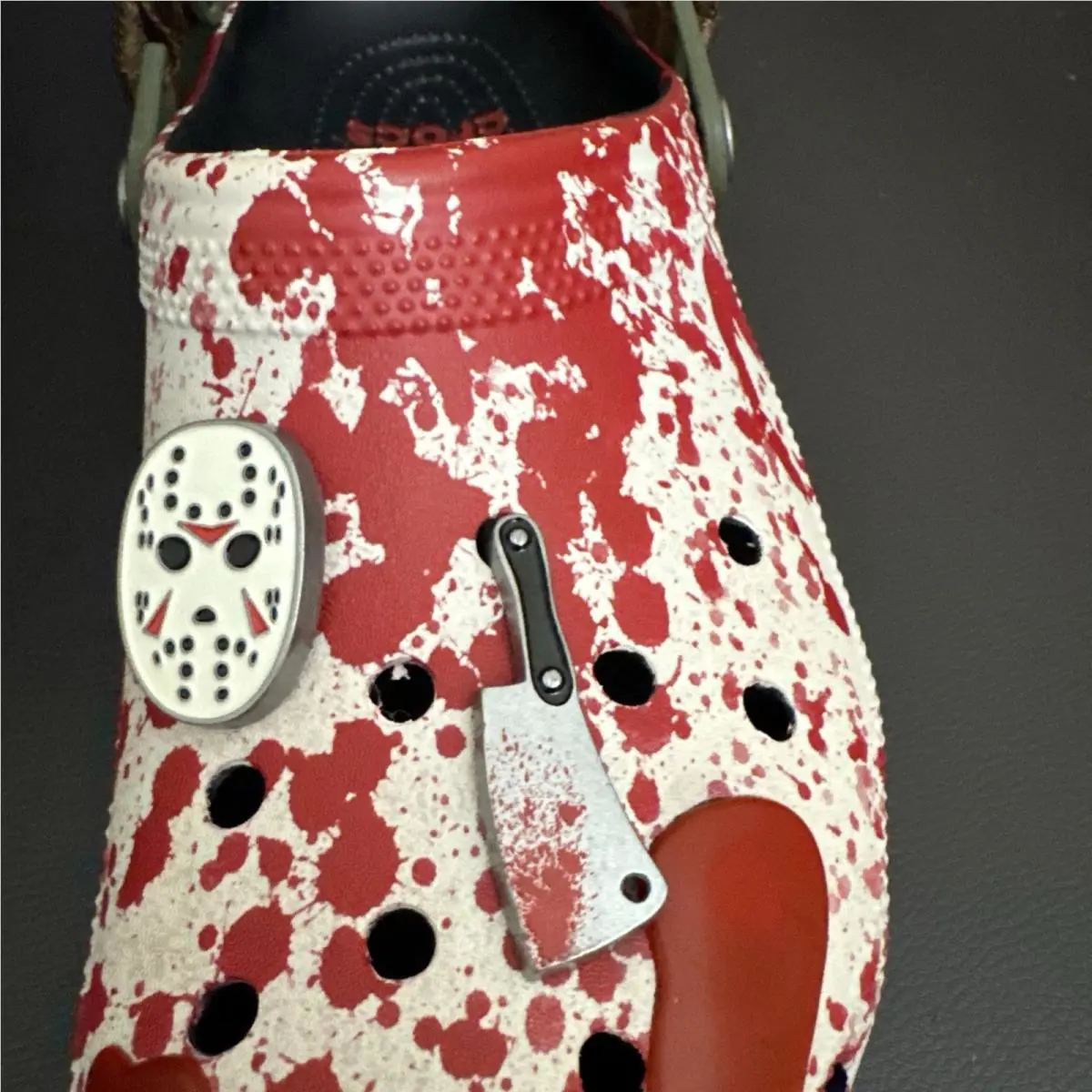 Crocs shoes - Crocs Classic - Classic - Red (UPC: 0198445266935) 6