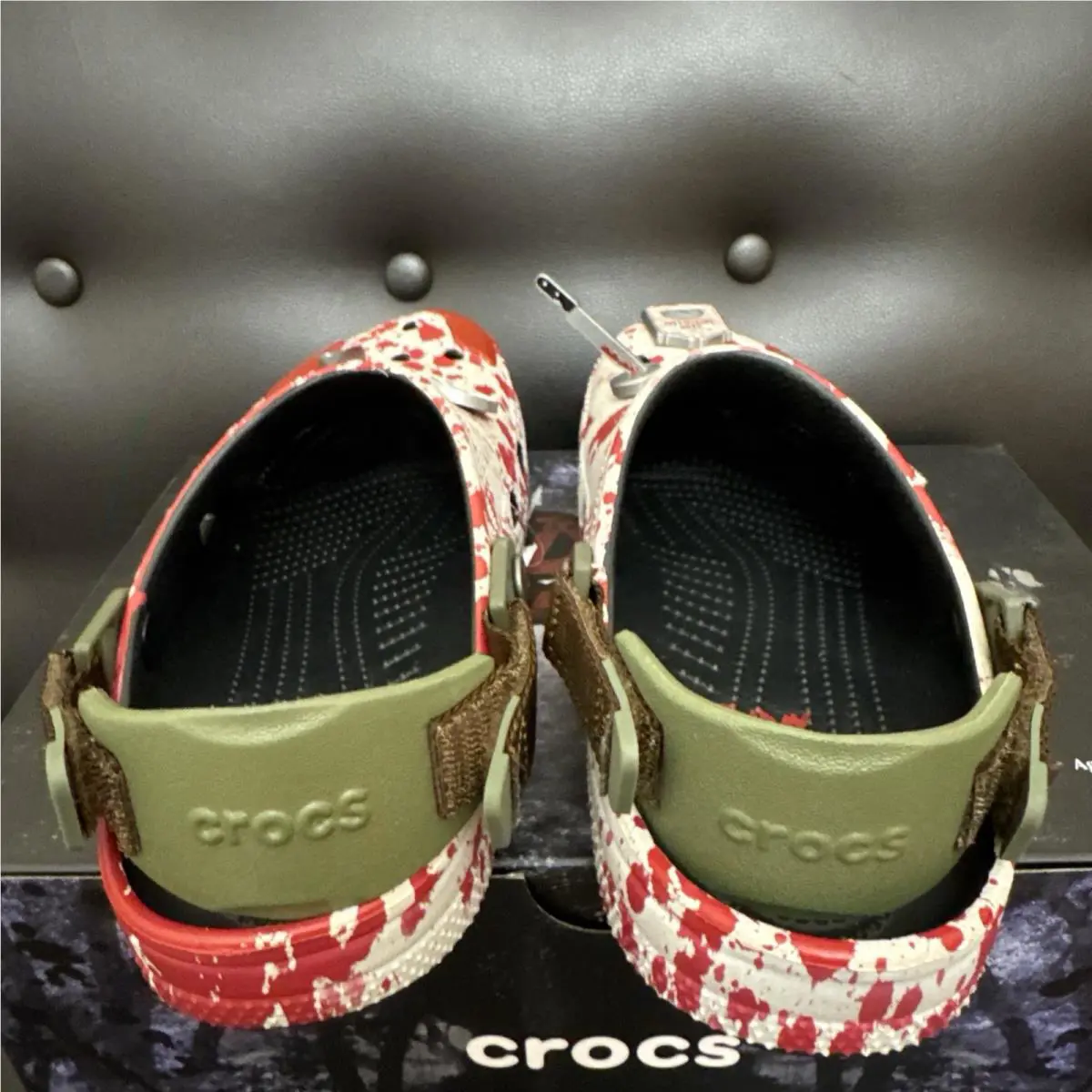 Crocs shoes - Crocs Classic - Classic - Red (UPC: 0198445266829) 3