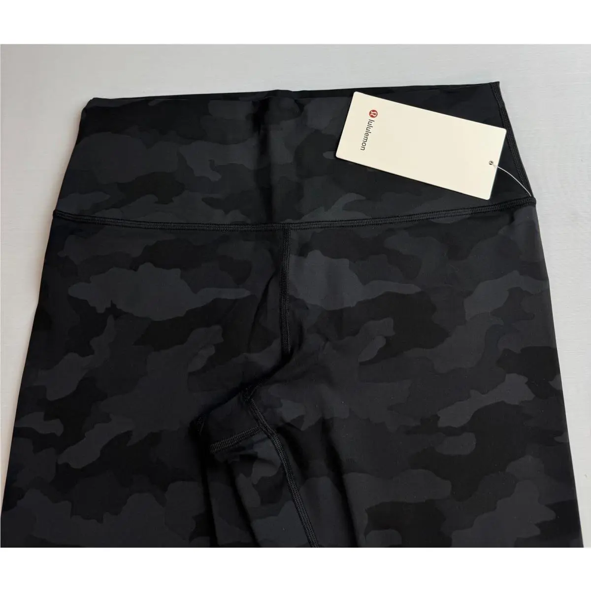 Lululemon clothing - Heritage 365 Camo Deep Coal Multi 2