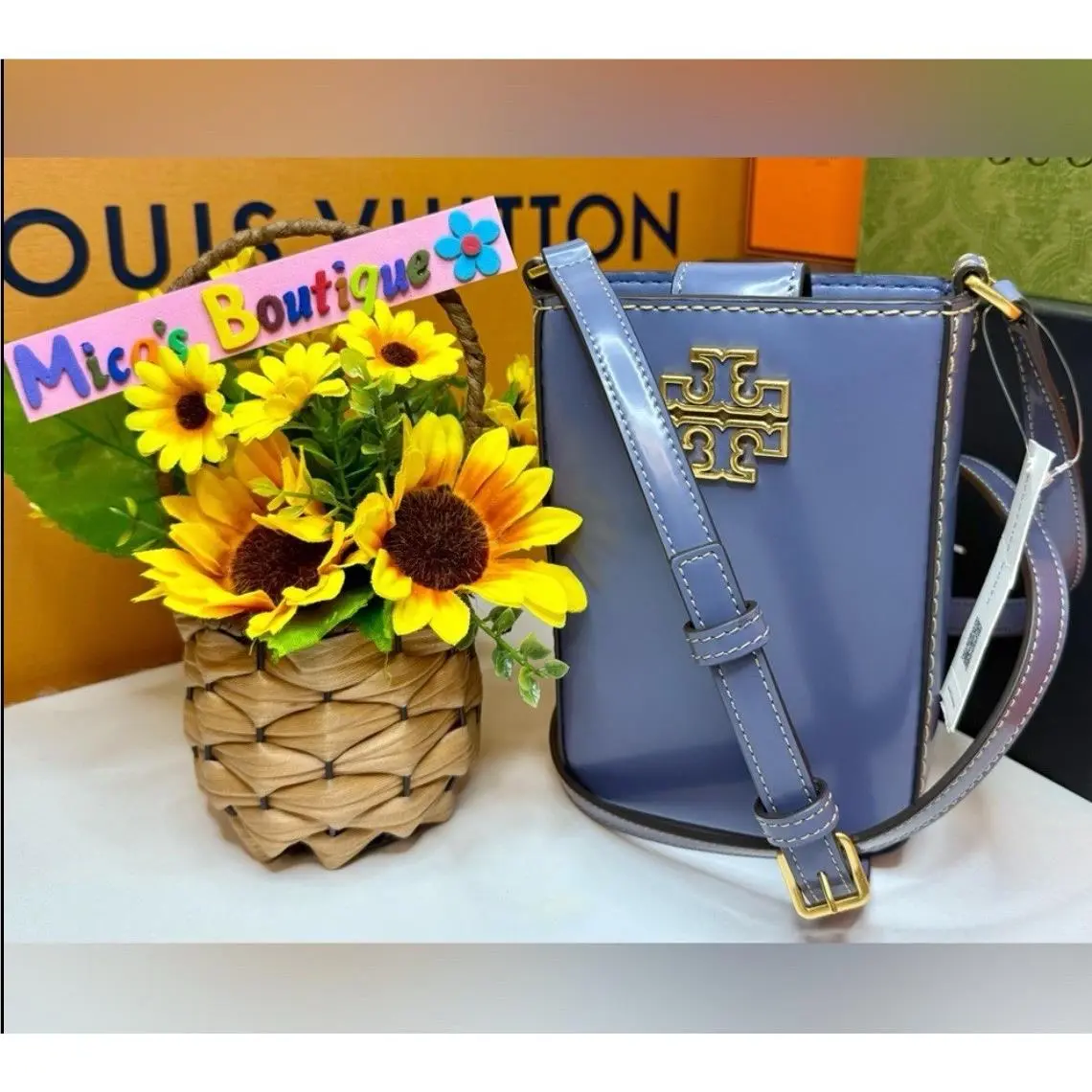 🆕tory Burch Phone Crossbody Bag with Gold Emblem