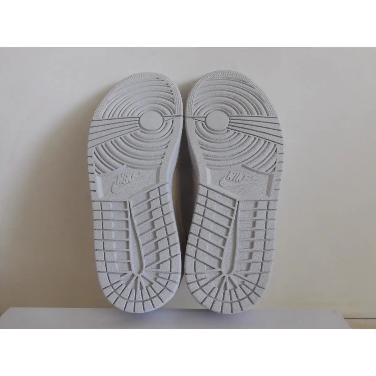 Nike shoes - Air Jordan 1 Mid - Air Mid - DM9126-104 - Beige 29