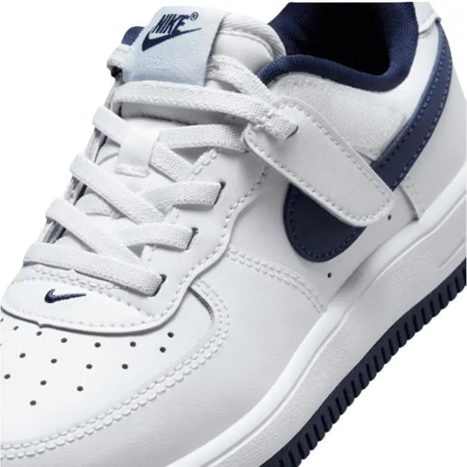 Nike shoes - White/Midnight Navy 12