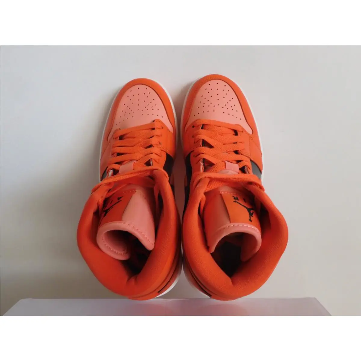 Nike shoes - Air Jordan 1 Mid SE - DM3381-600 - Orange 4