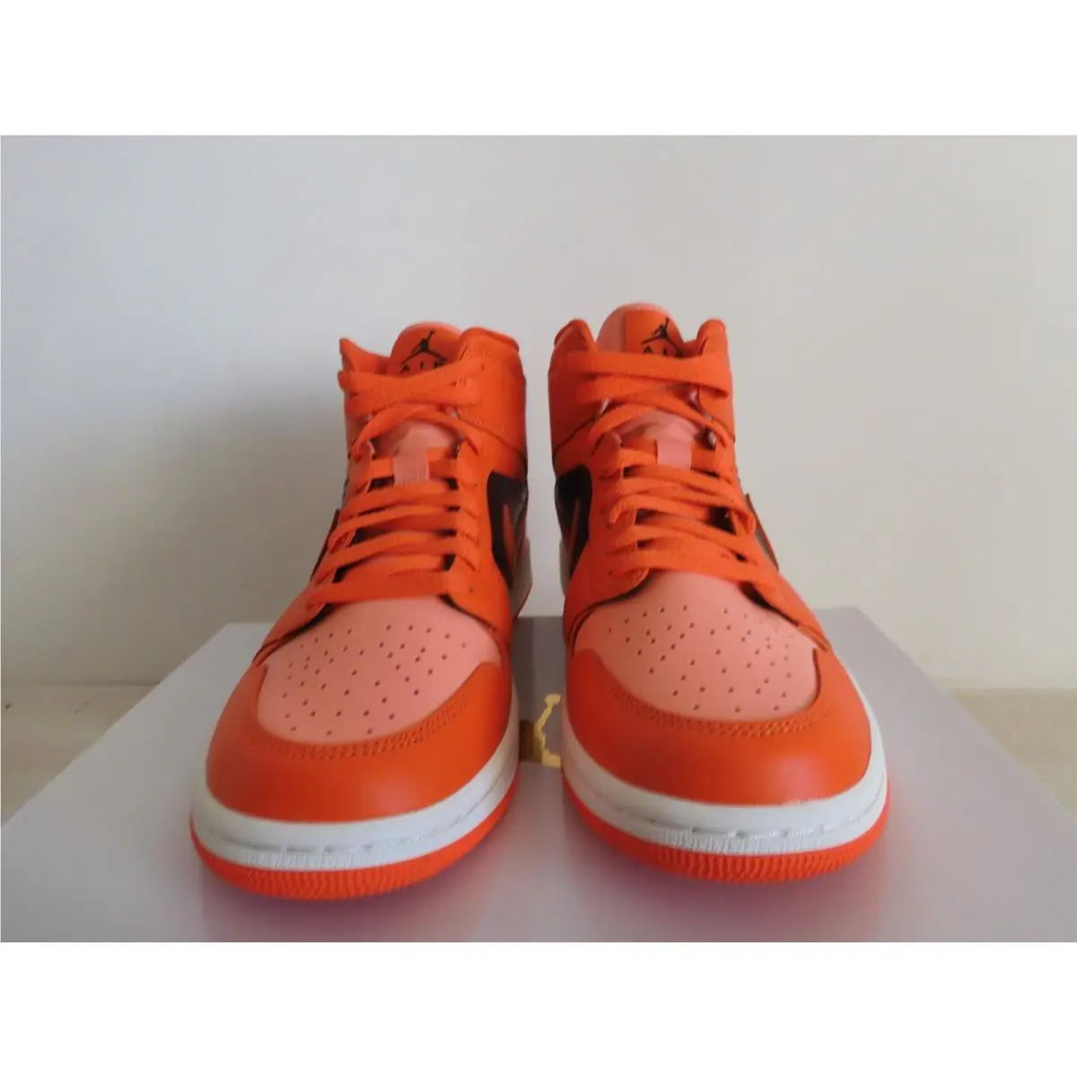 Nike shoes - Air Jordan 1 Mid SE - DM3381-600 - Orange 26