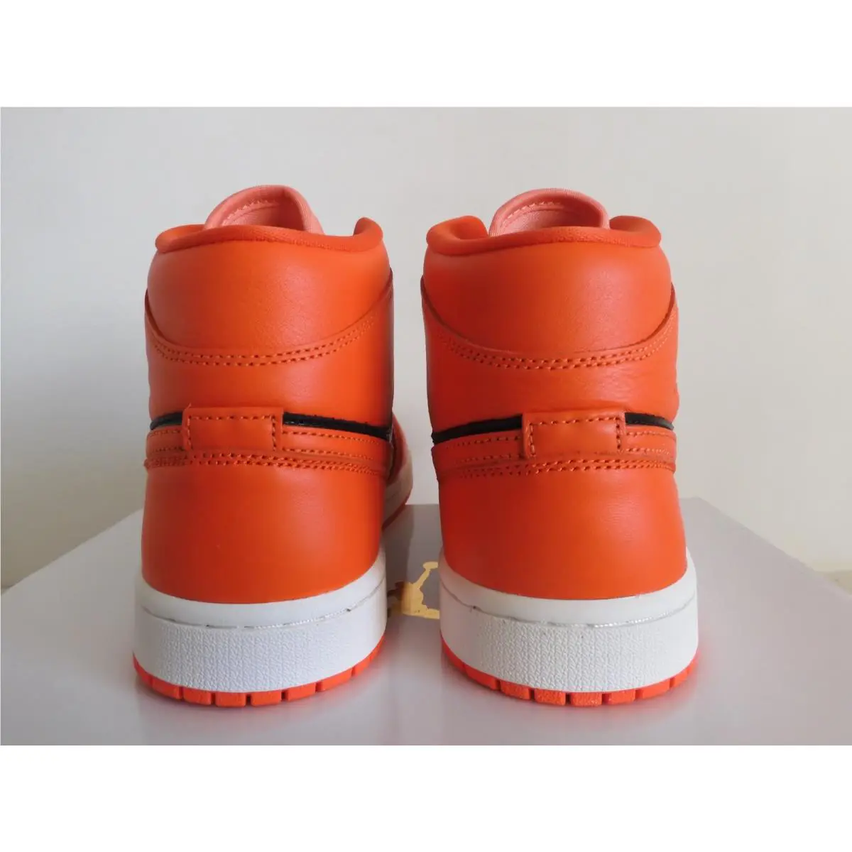 Nike shoes - Air Jordan 1 Mid SE - DM3381-600 - Orange 27