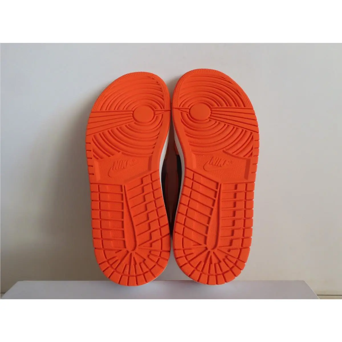Nike shoes - Air Jordan 1 Mid SE - DM3381-600 - Orange 29