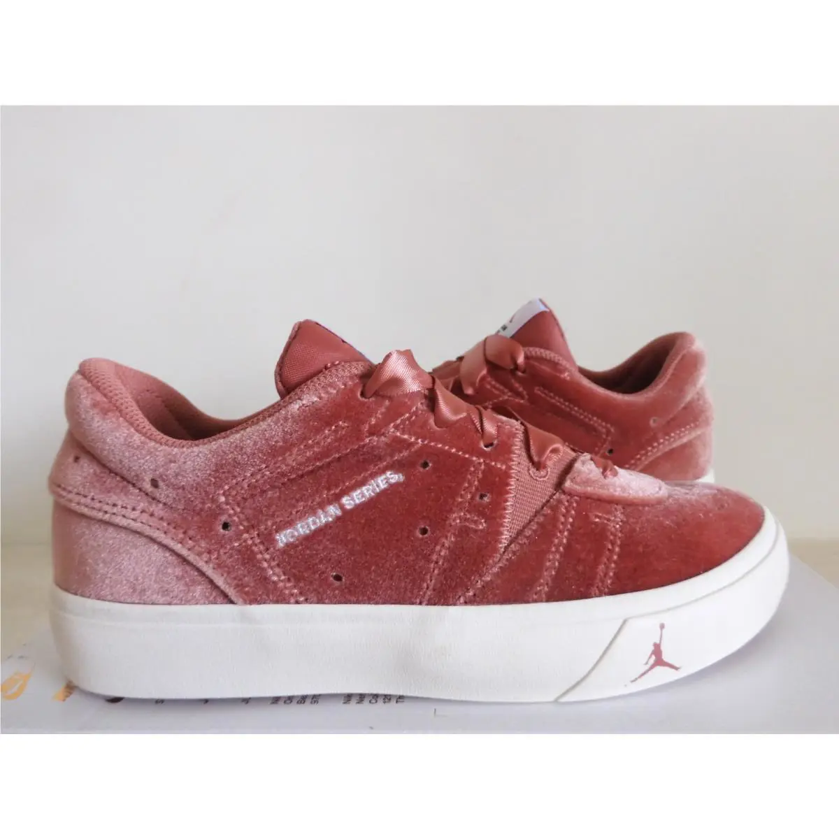 Nike shoes - Jordan Series ES - Series - DZ7737-600 - Red 0