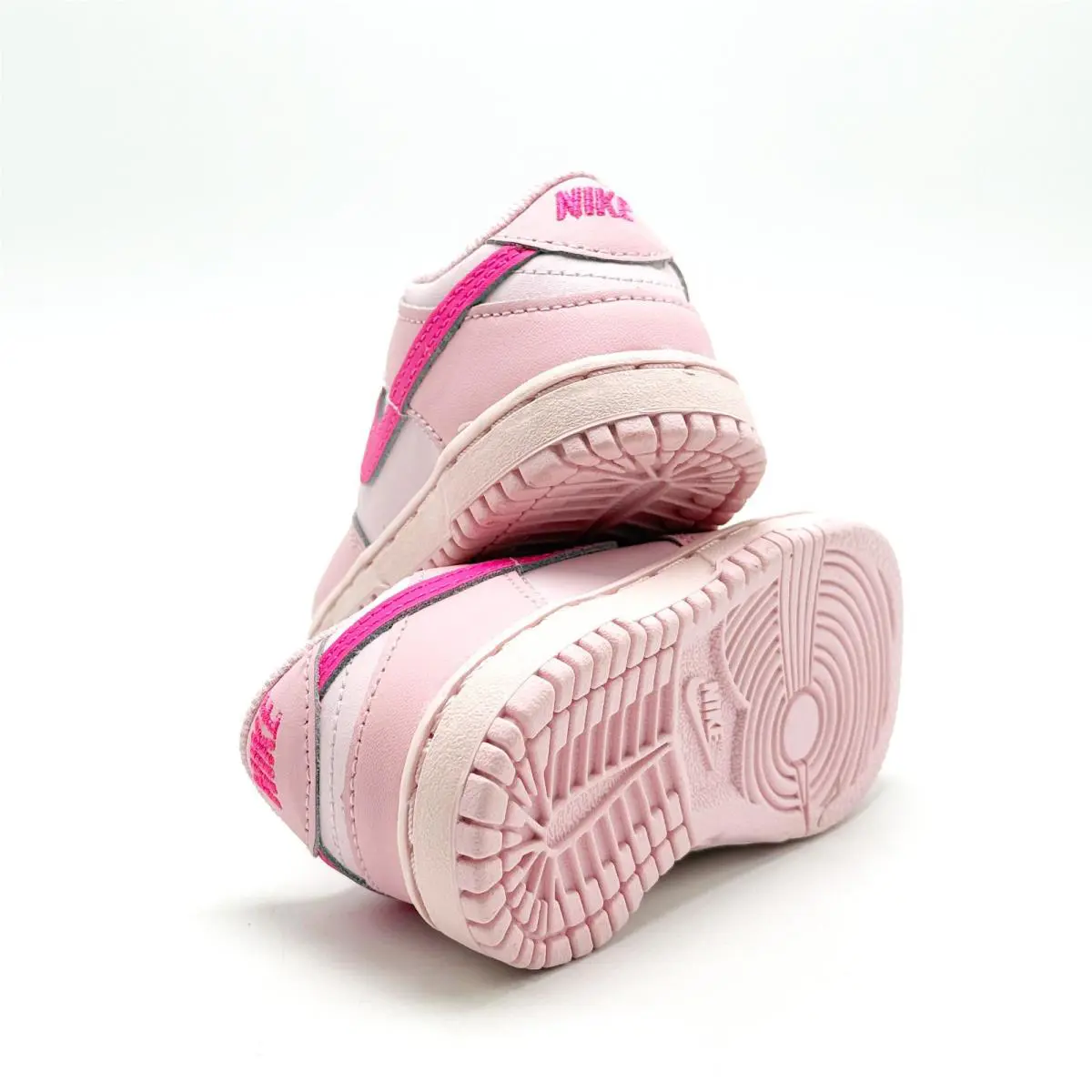 Nike shoes - NIKE DUNK LOW - DUNK LOW - Pink 3