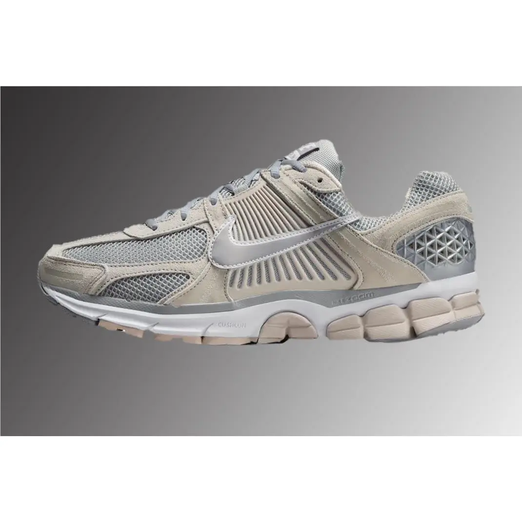 Nike Zoom Vomero 5 Light Orewood Brown HF1553-101 Size M 11 / W 12.5