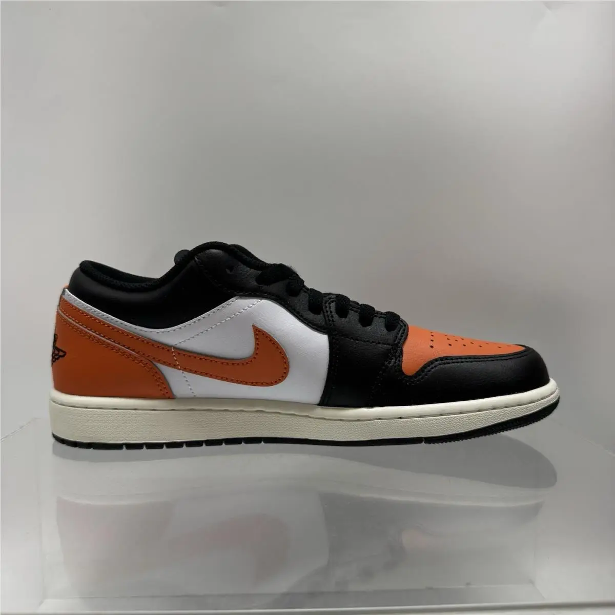 Nike shoes - Nike Air Jordan 1 - Air - 553558-081 - Black 1
