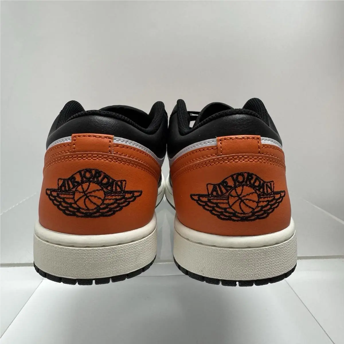 Nike shoes - Nike Air Jordan 1 - Air - 553558-081 - Black 5