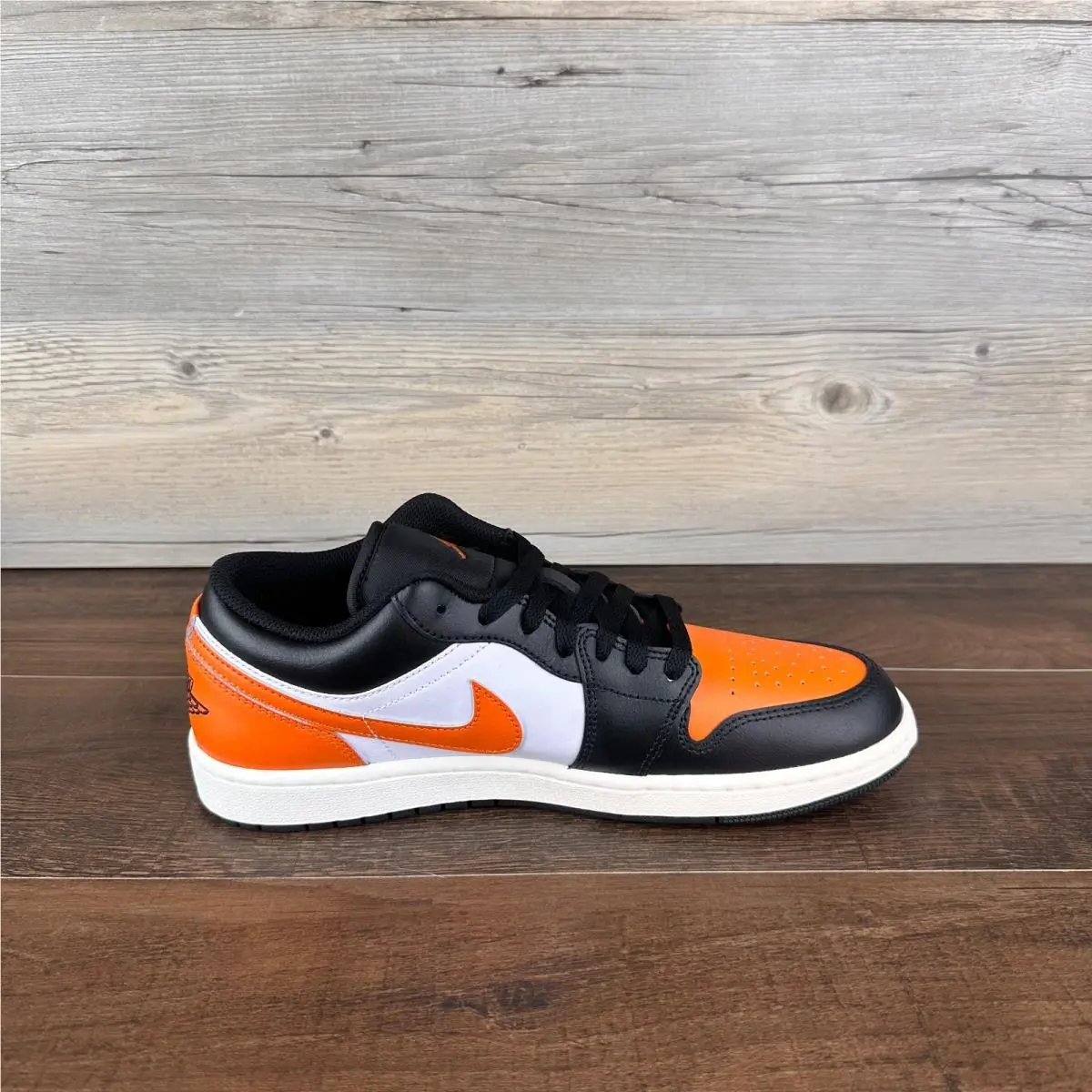 Nike shoes - Air Jordan 1 Low - Air Low - 553558-081 - Black 4