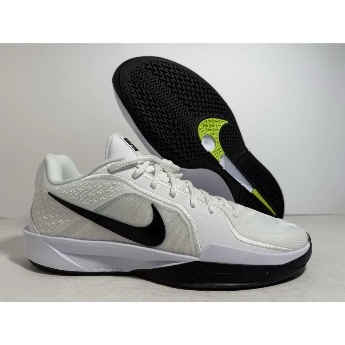 Nike Sabrina 2 TB White Black HF3234-100 Women Size 10.5 / Men Size 9