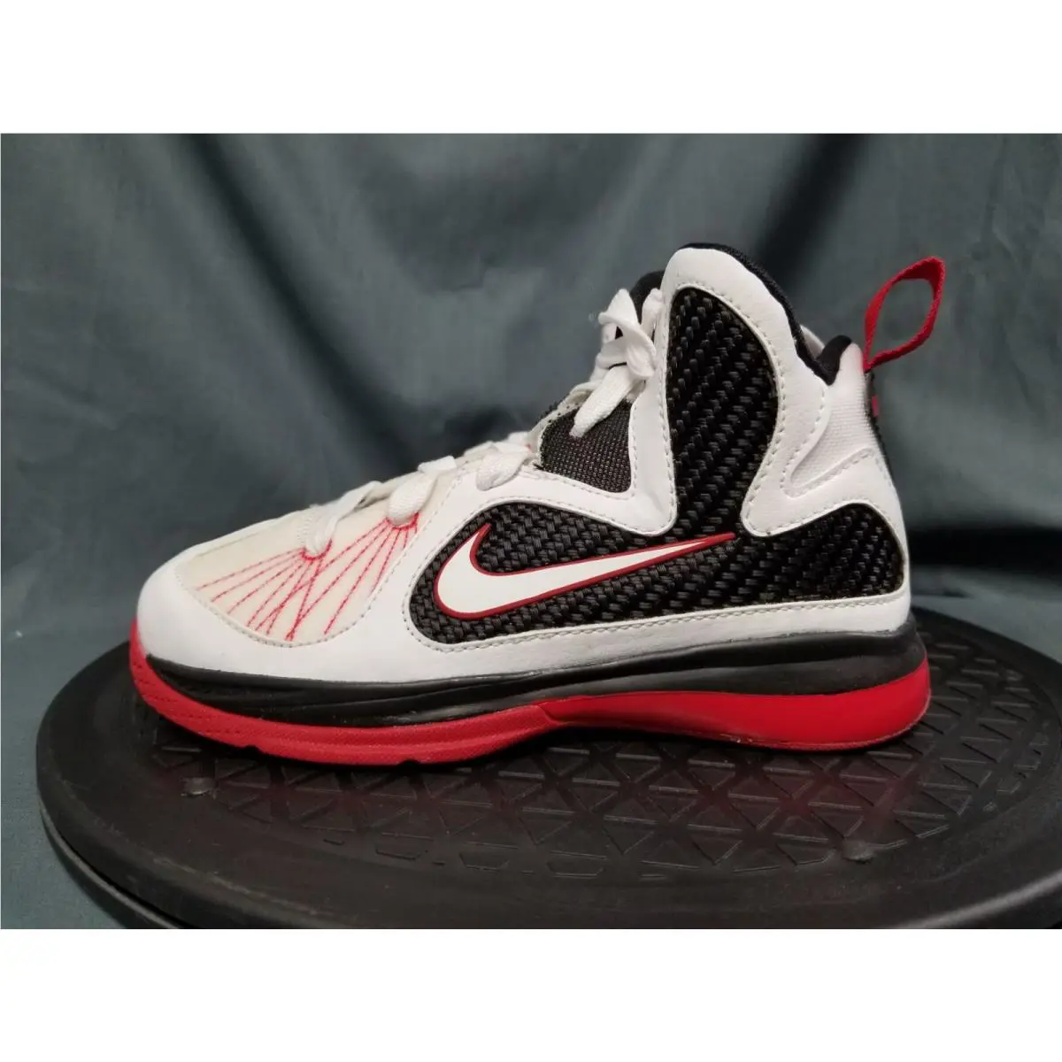 Nike shoes - Nike LeBron 9 - LeBron - 472665 100 - White (UPC: 886061080850) 3