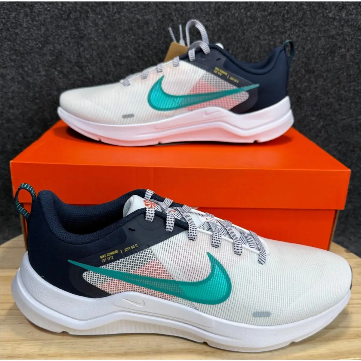 Nike Downshifter 12 White Jade Running Womens Size 10 Sneakers Shoes DD9294-103