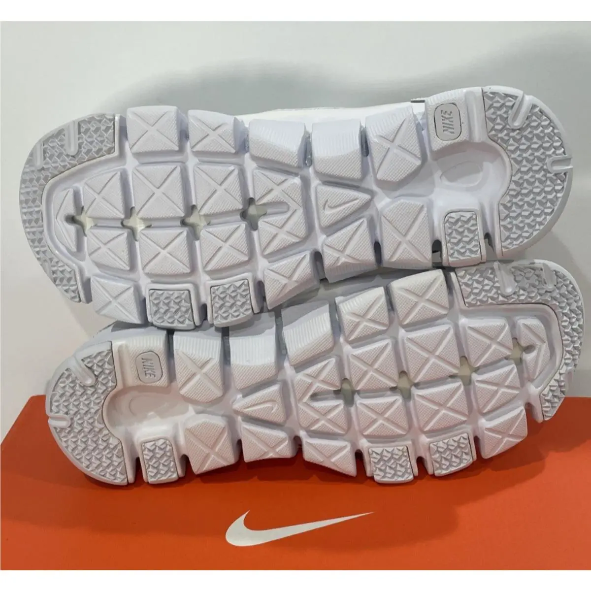 Nike shoes - Nike Flex Show - Flex Show - 610226-110 - White (UPC: 884802287032) 10