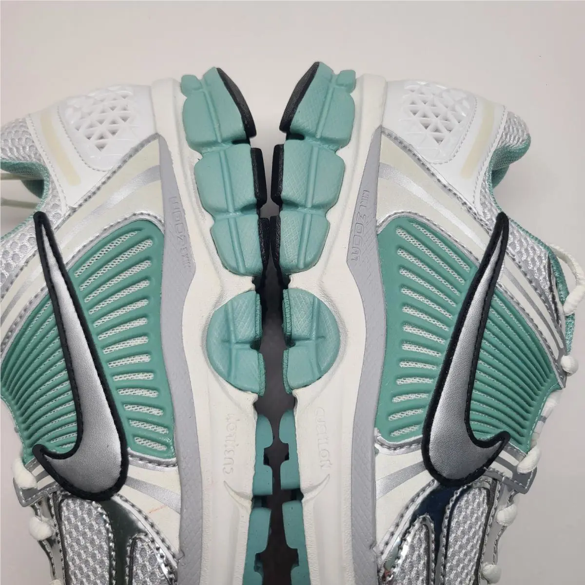 Nike shoes - Nike Zoom Vomero - Zoom Vomero - HF1877-101 - Green (UPC: 198481711345) 13