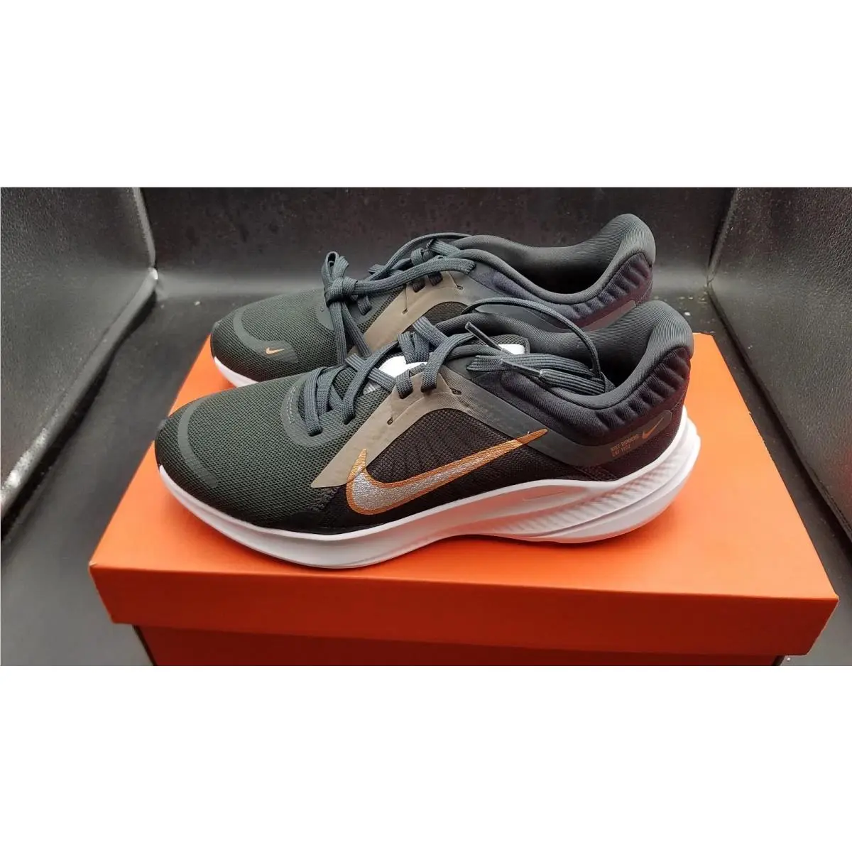 Nike Women`s Size 6 Quest 5 Smoke Grey Road Running Shoes Smoke Grey DD9291-004 - Gray