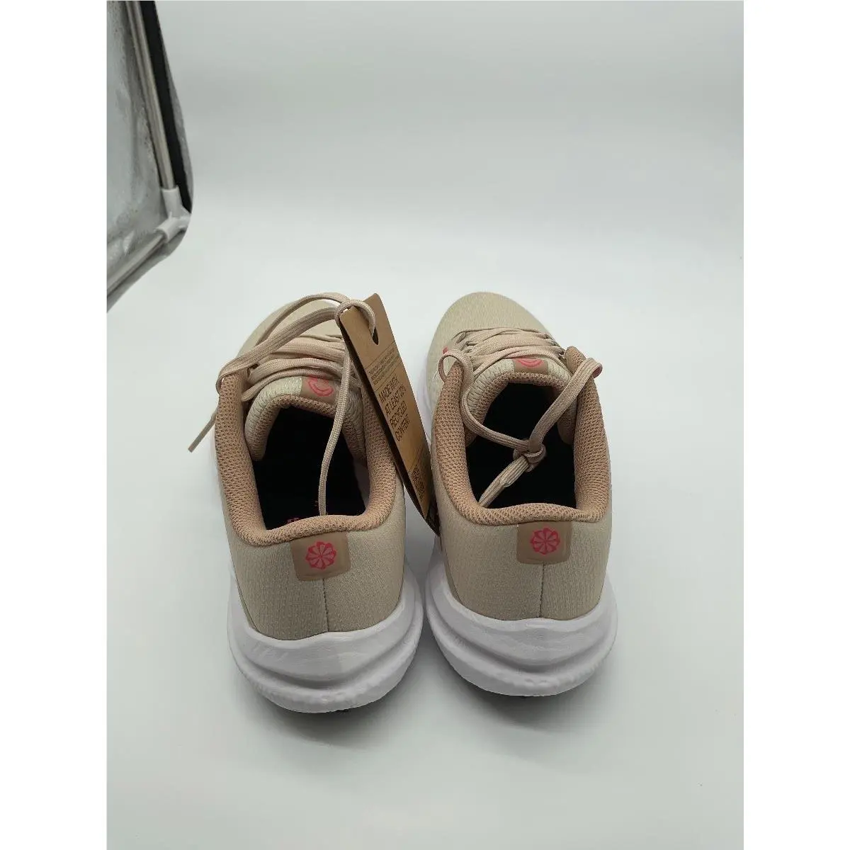 Nike shoes - W Air Winflo 10 - Air Winflo - DV4023-100 - Beige 1