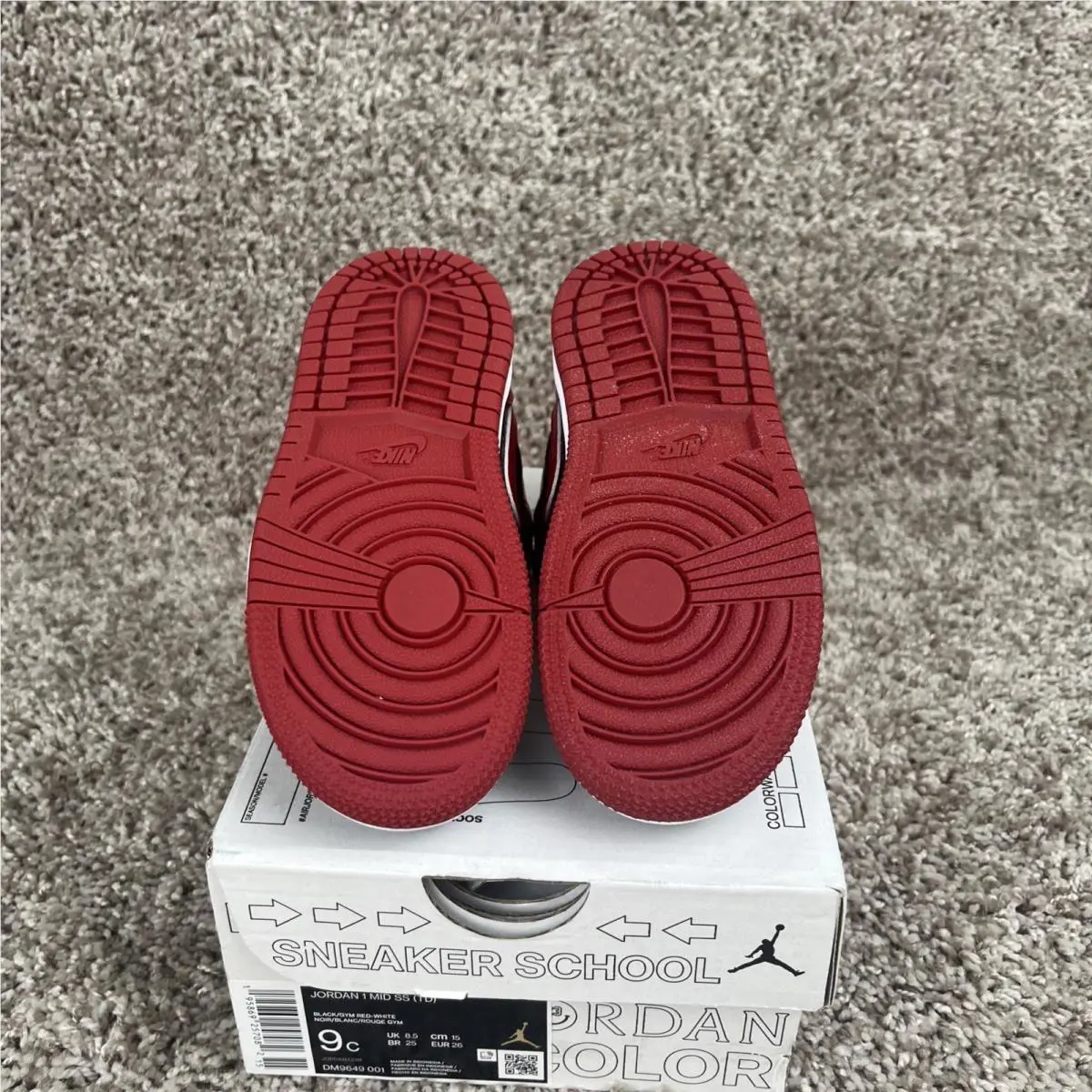Nike shoes - Retro 1 - Retro - DM9649 001 - Red/Black (UPC: 195869257082) 7