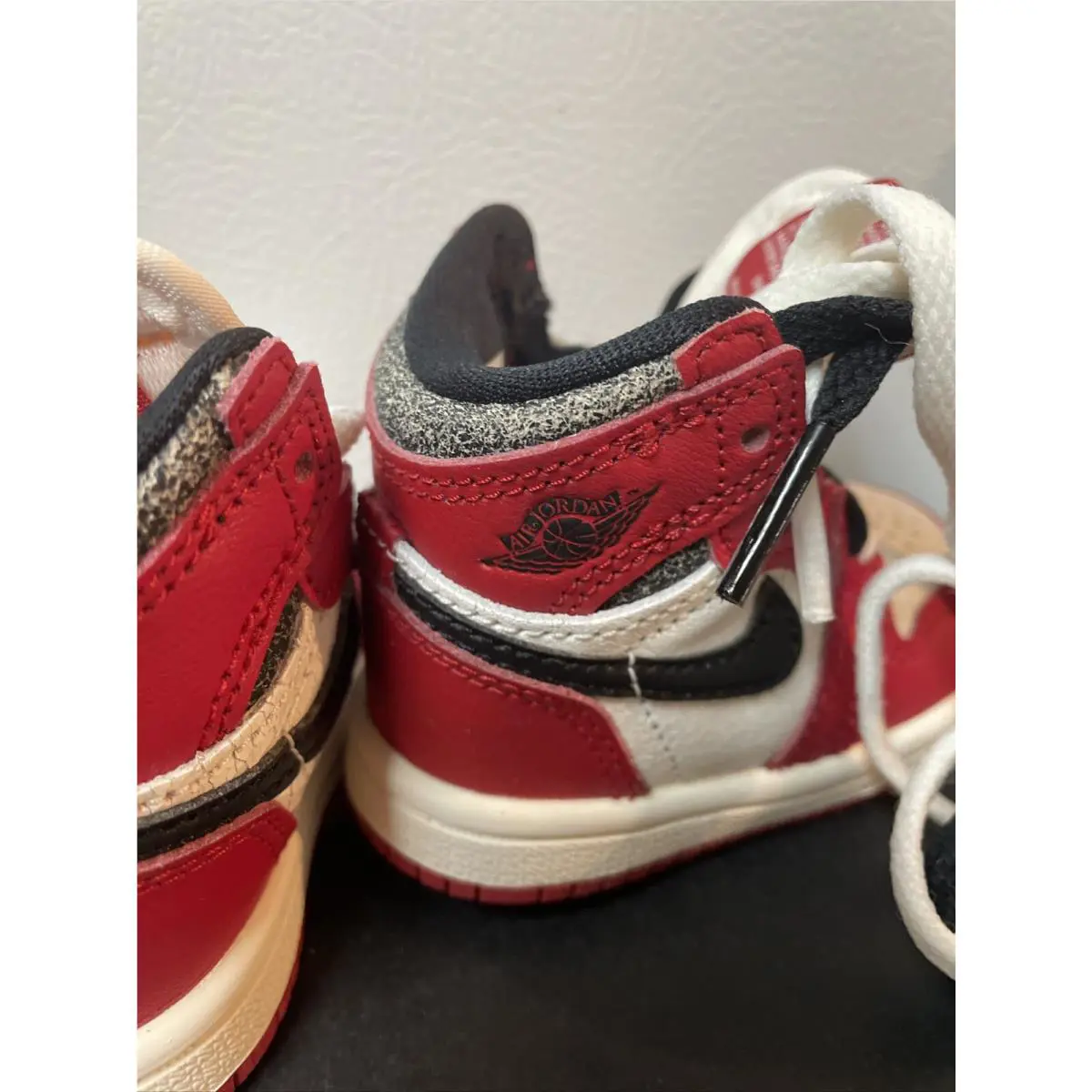 Nike shoes - Jordan Lost And Found - Lost And Found - Red, Black, White (UPC: 0196154481755) 3