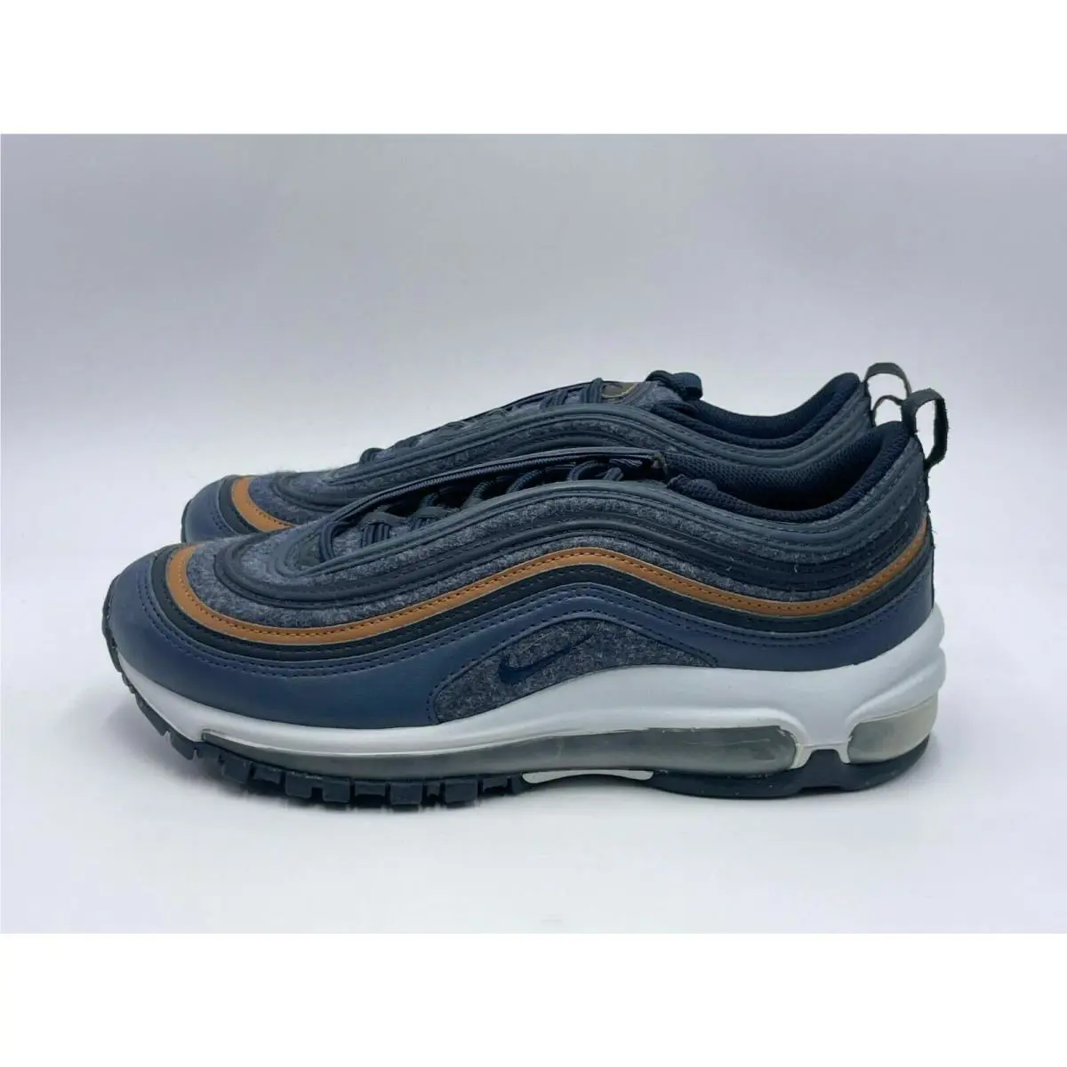 Nike shoes - Blue (UPC: 884802780618) 2