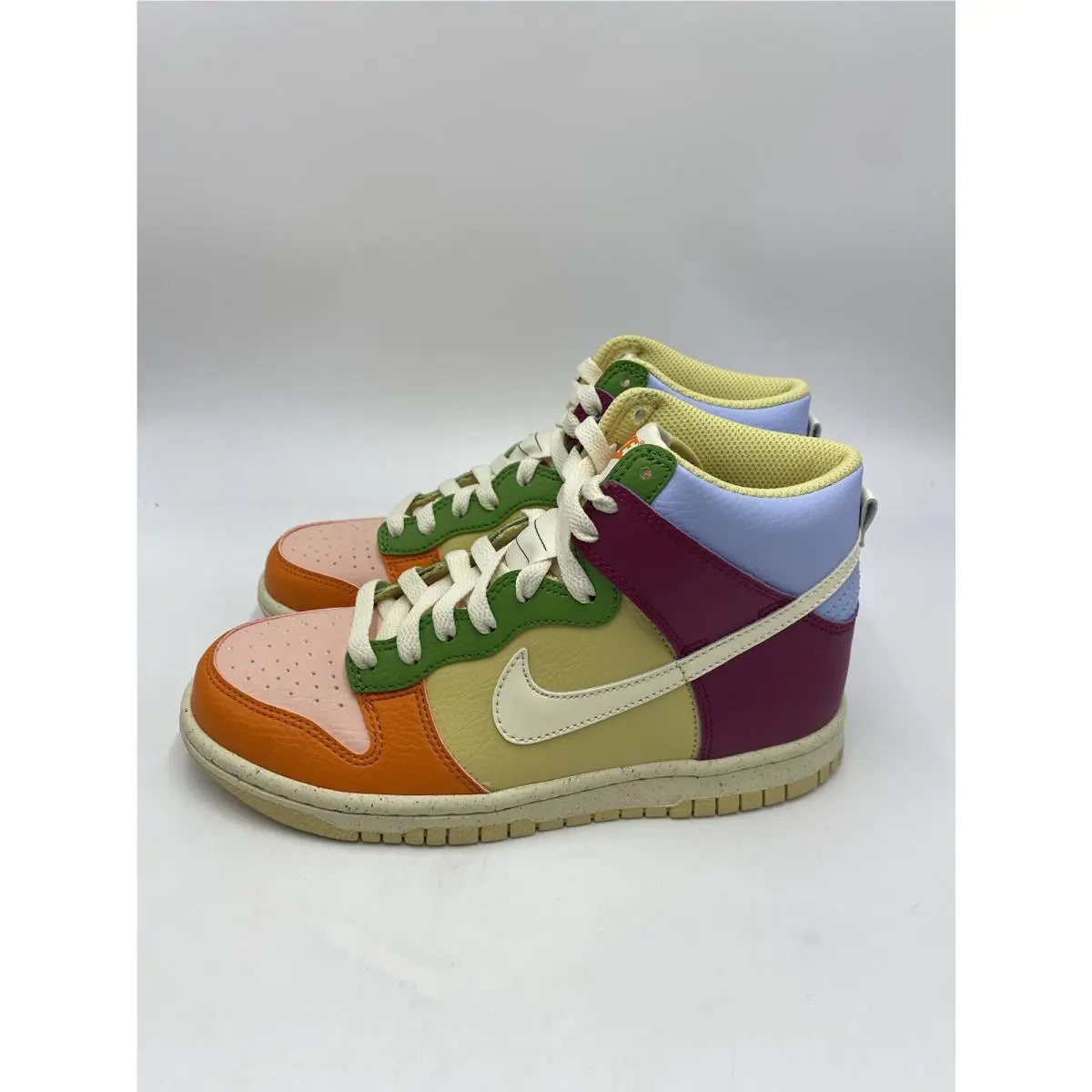 Nike shoes - Multicolor (UPC: 196152638458) 2