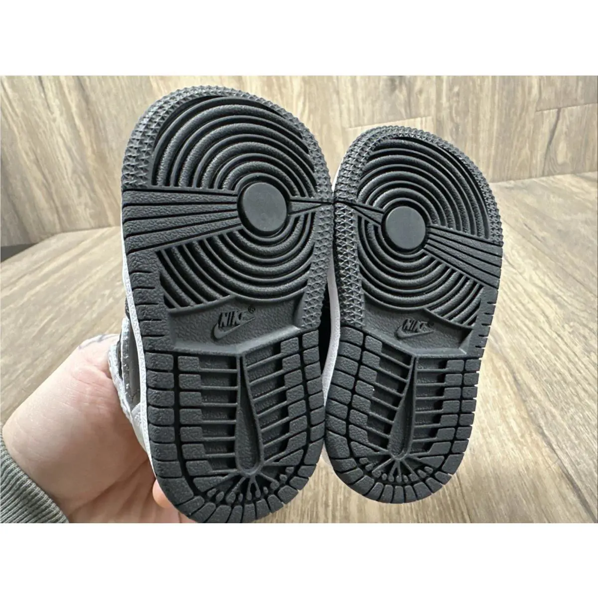 Nike shoes - Air Jordan 1 - Air - Black 1