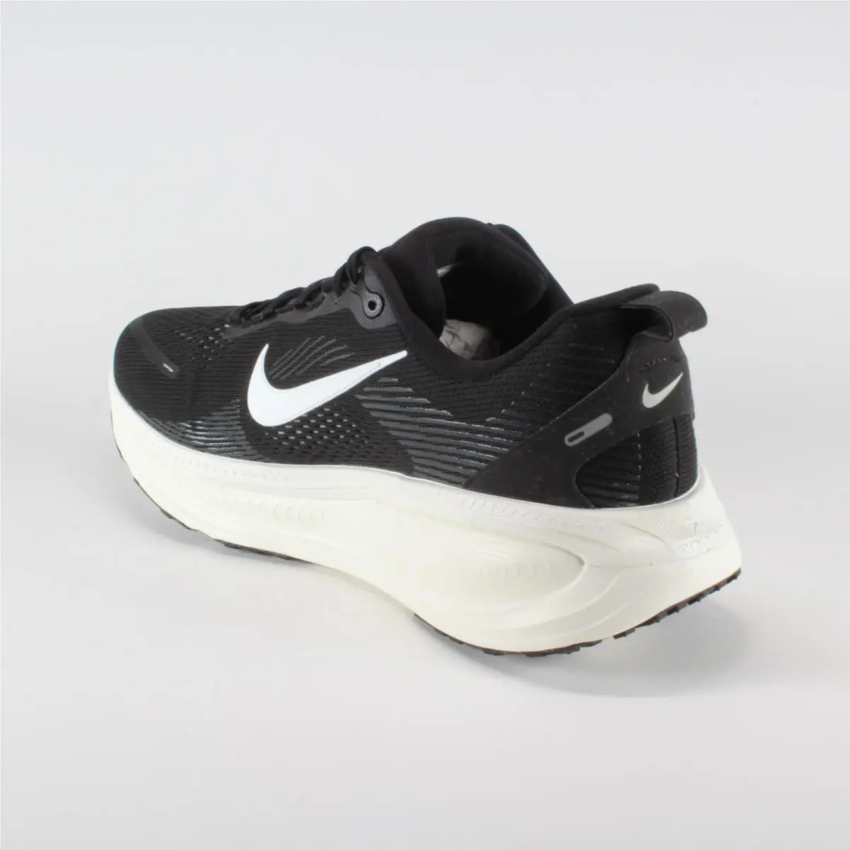 Nike shoes - Nike Vomero 18 - Vomero - IF0514-002 - Black 4