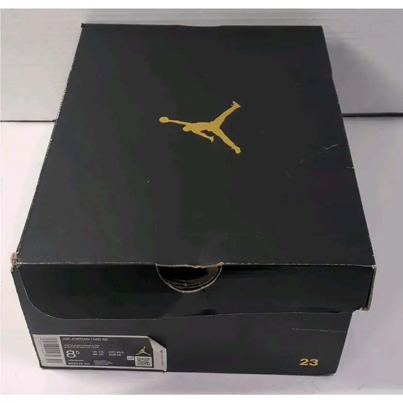 Nike shoes - Air Jordan 1 - Air - 852542101 (UPC: 0194277044970) 6