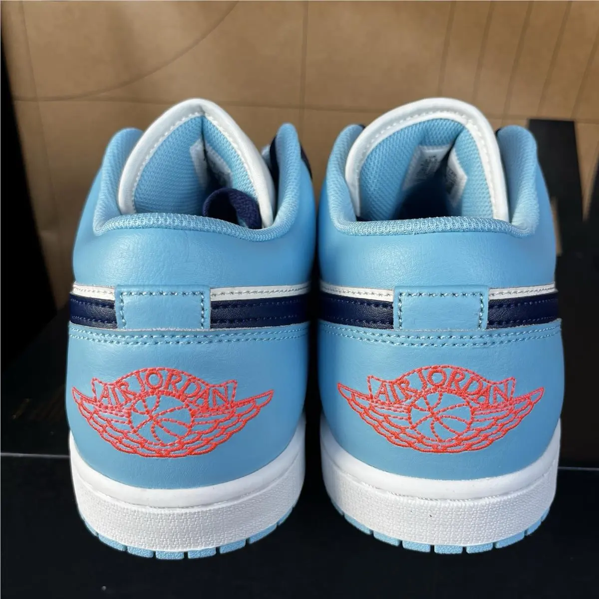 Nike shoes - Air Jordan 1 - Air - 553558-149 - Multicolor 3