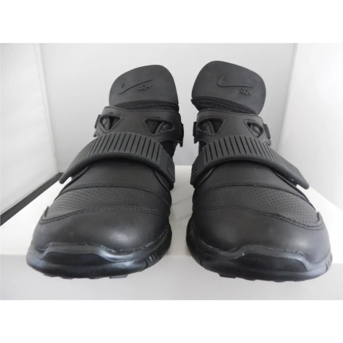 Nike shoes - Nike Free Huarache - Free Huarache - Black (UPC: 887230237747) 1