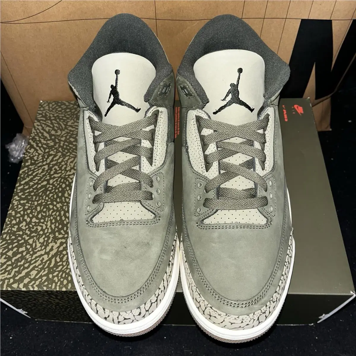 Nike shoes - Air Jordan 3 - Air - DN3707-202 - Green 2
