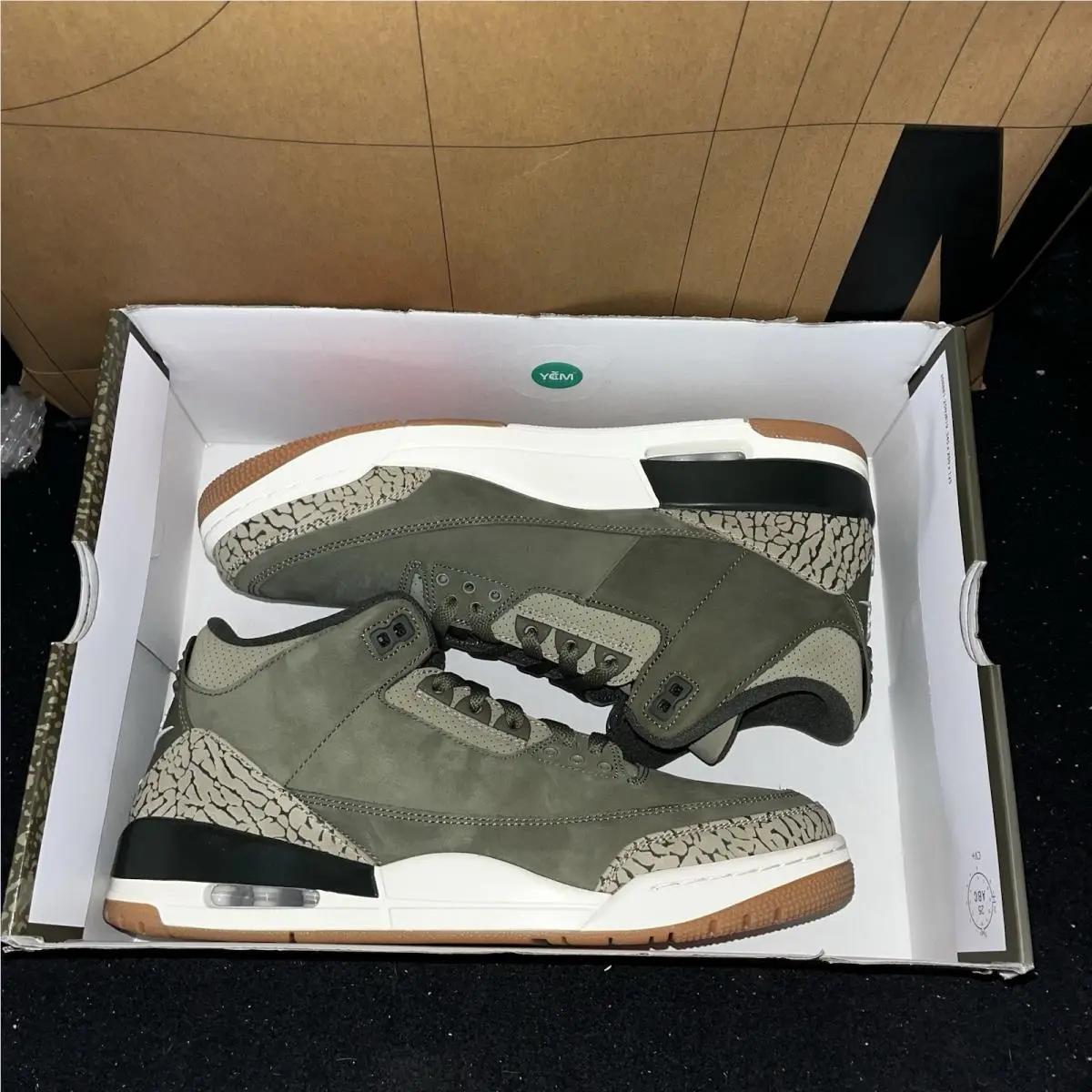 Nike shoes - Air Jordan 3 - Air - DN3707-202 - Green 5