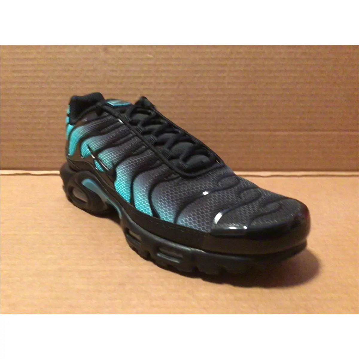 Nike shoes - Nike Air Max Plus - Air Max Plus - Black 3