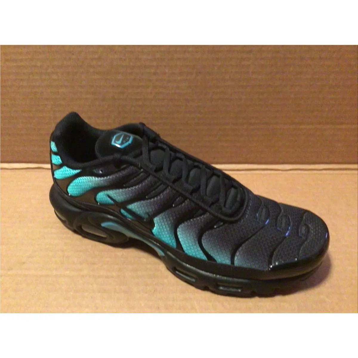 Nike shoes - Nike Air Max Plus - Air Max Plus - Black 4