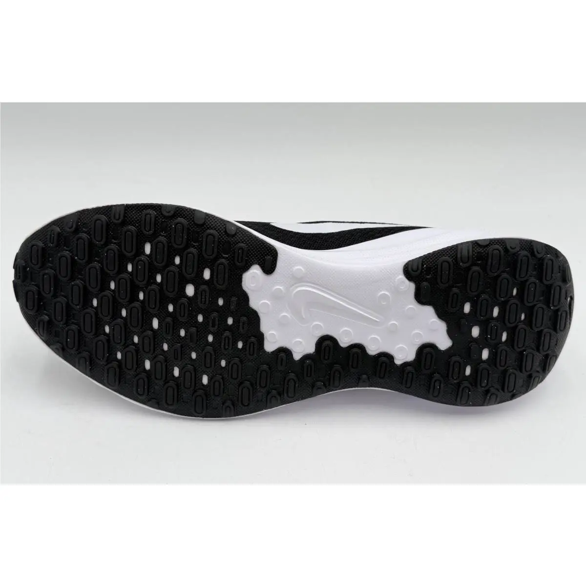 Nike shoes - Nike Revolution 7 - Revolution - black white 8