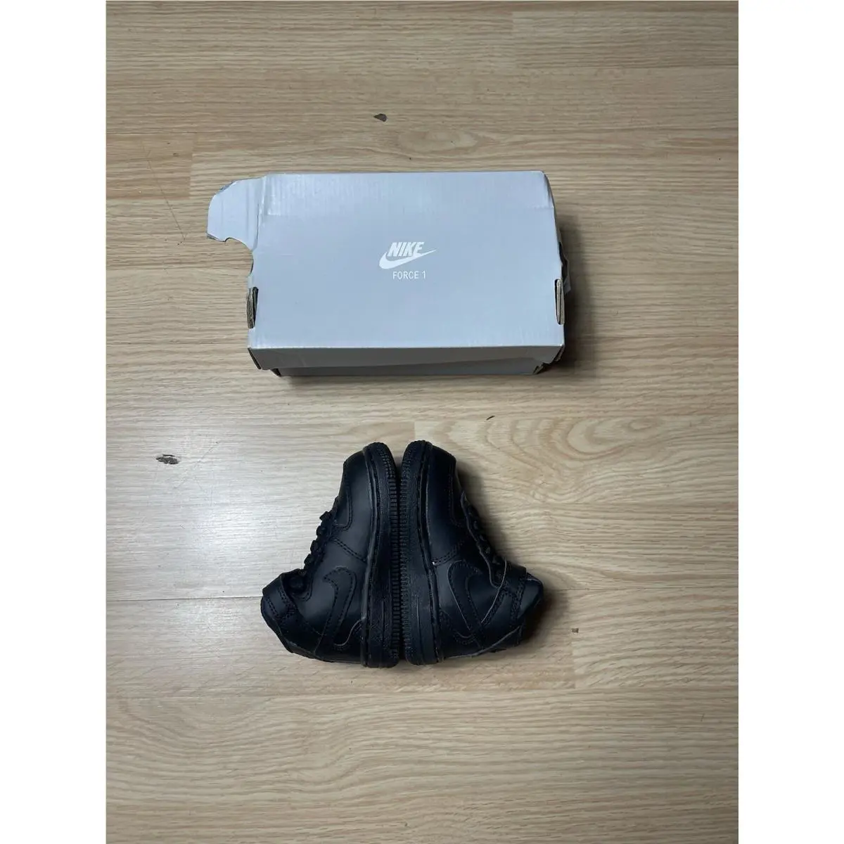 Nike shoes - Nike Air Force 1 - Air Force - Black 1