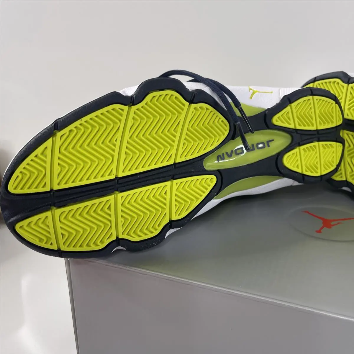 Nike shoes - Jordan OG - CW0907-400 - College Navy/White/Venom Green 10