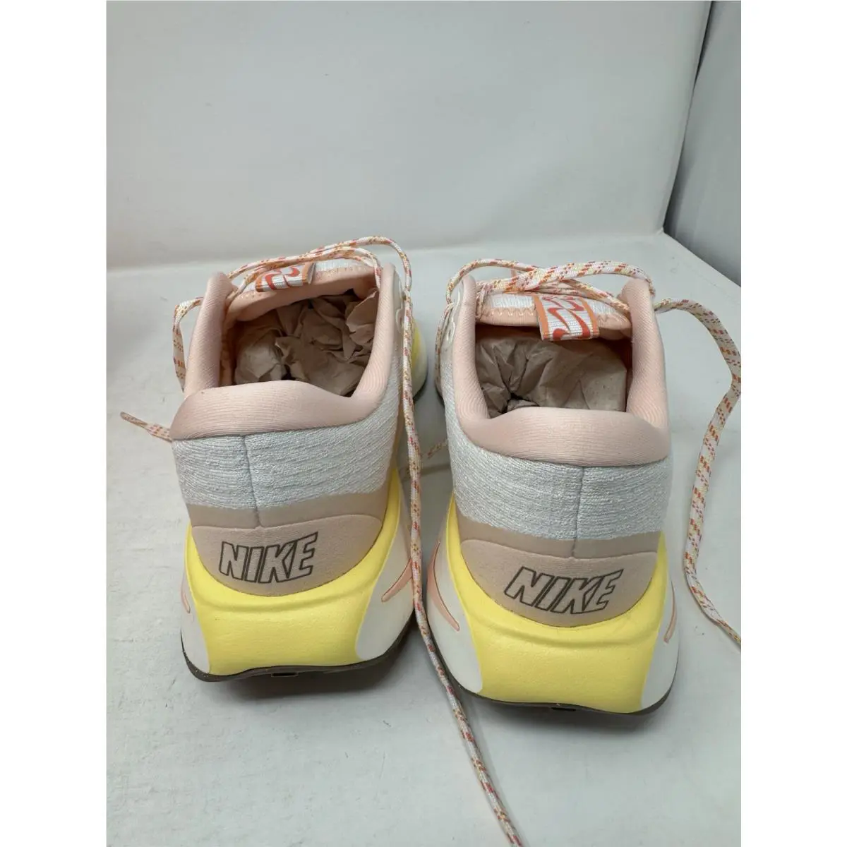 Nike shoes - Nike Motiva - Motiva - HV5988-121 - Sail 2