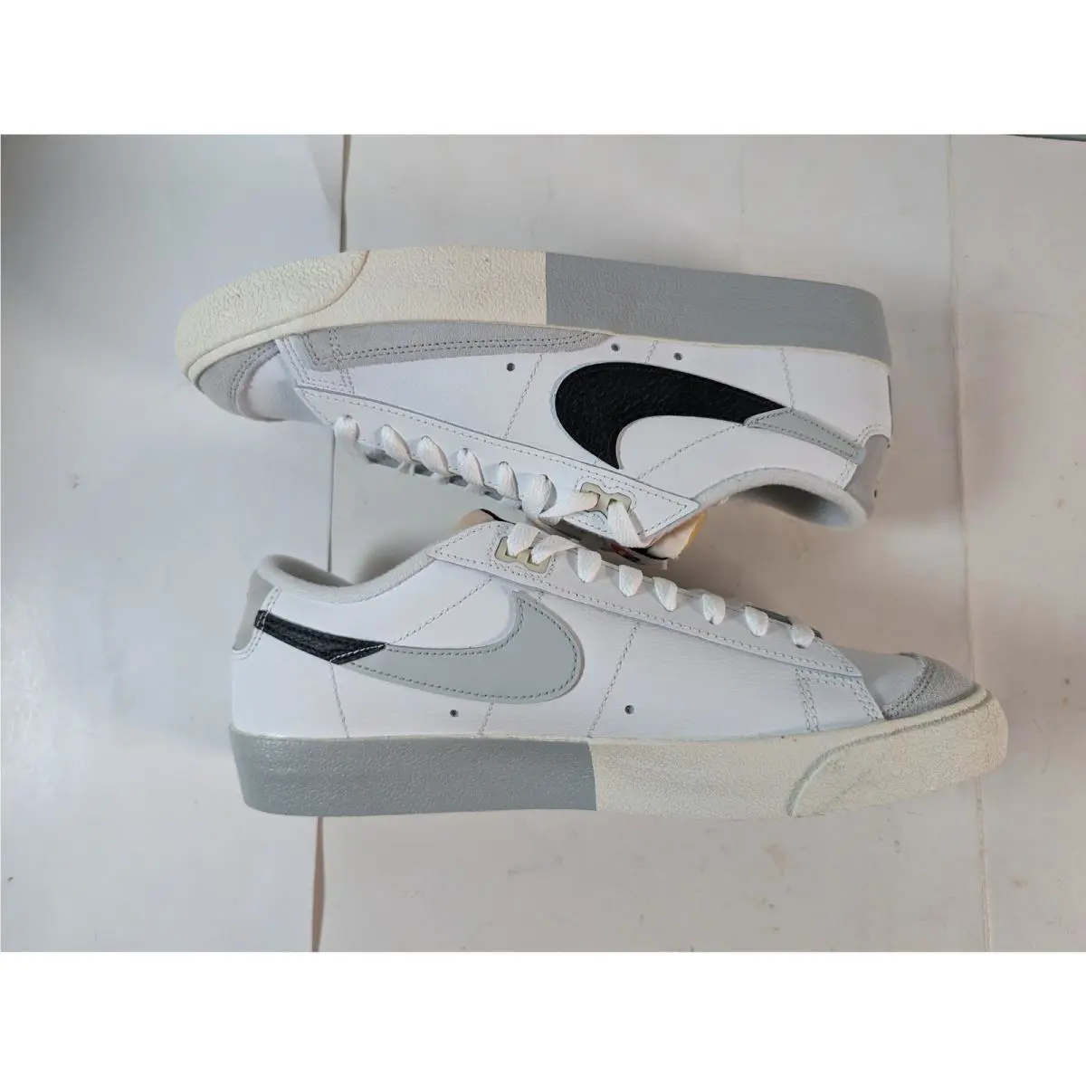Nike shoes - Blazer Low `77 - Blazer Low - White 4