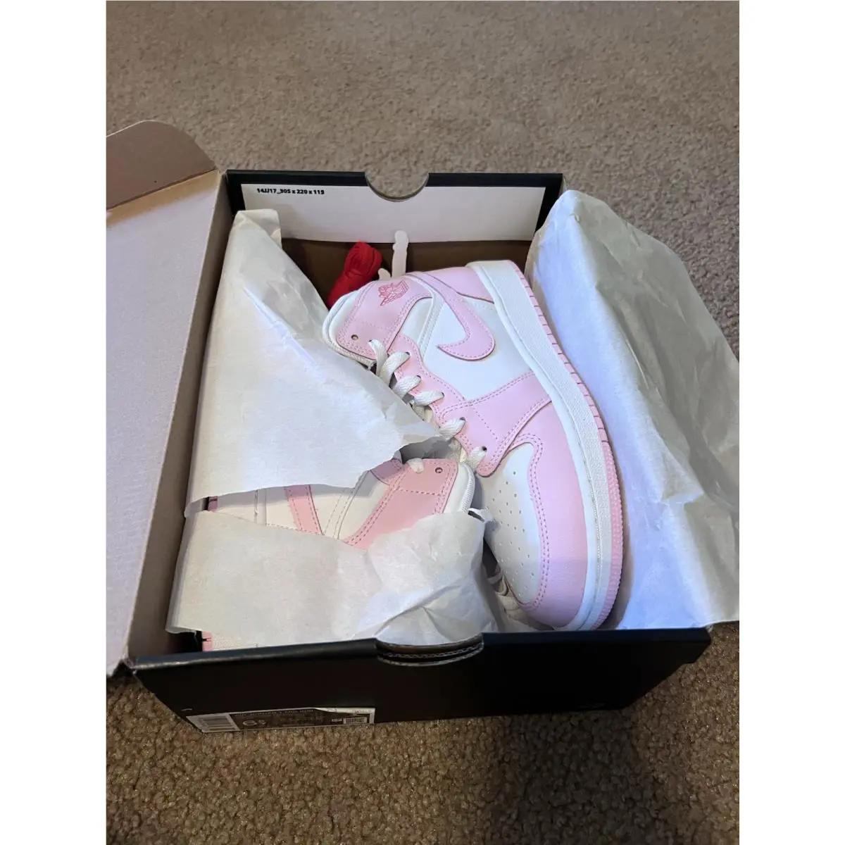 Nike shoes - Air Jordan 1 Mid - Air Mid - Pink 4