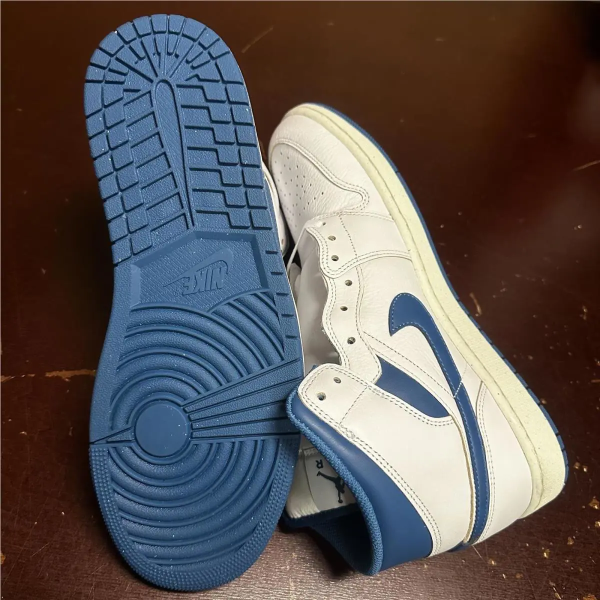 Nike shoes - White 1