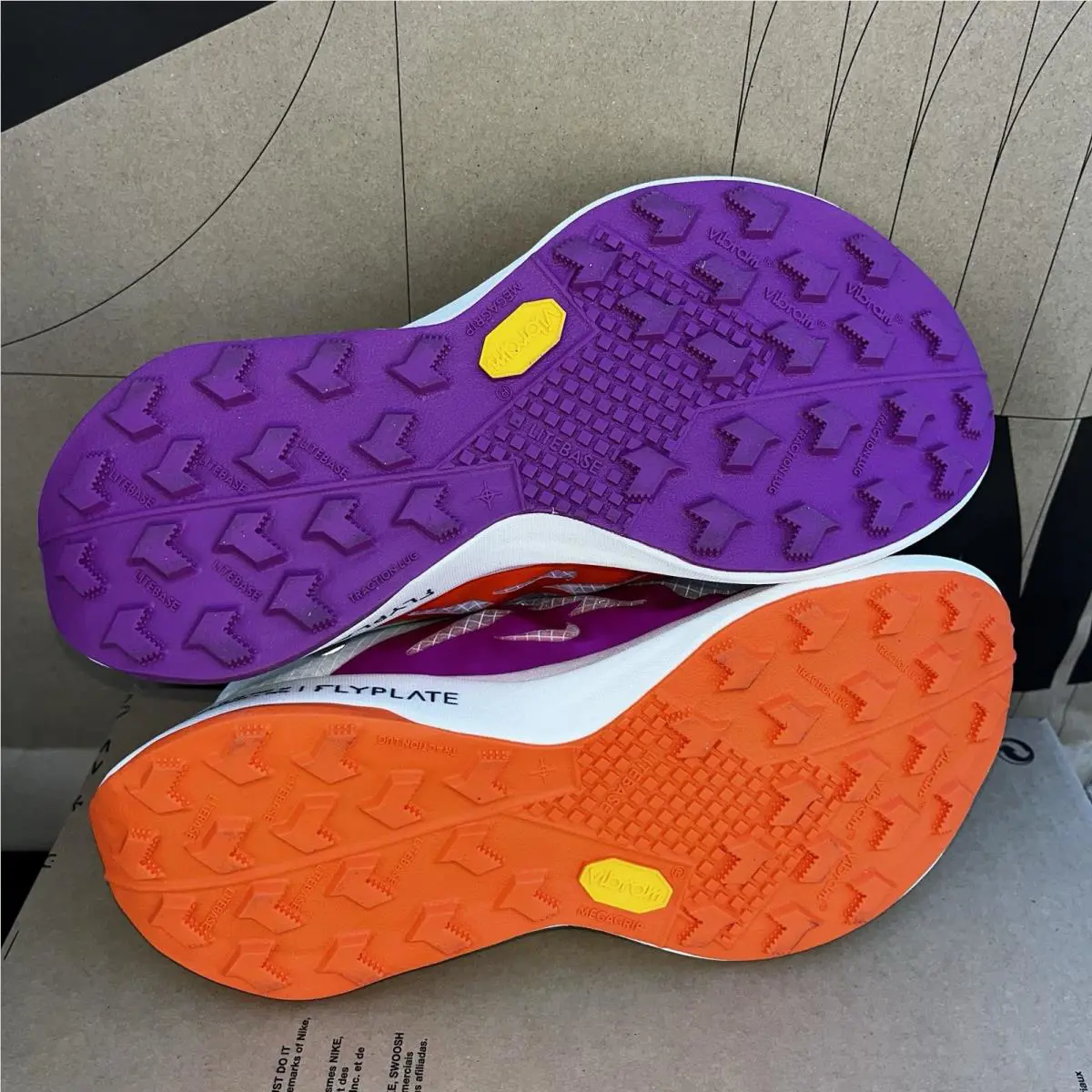 Nike shoes - DZ0489101 - DZ0489 101 - White/Deep Jungle (UPC: 196975901029) 3