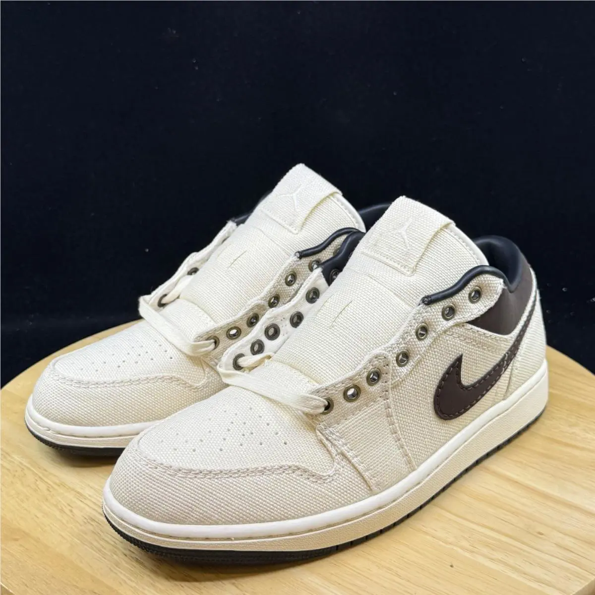 Nike shoes - Brown 0