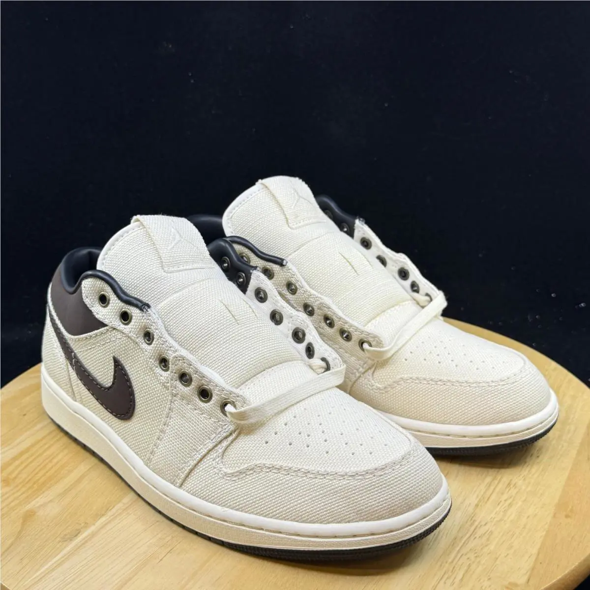Nike shoes - Brown 3