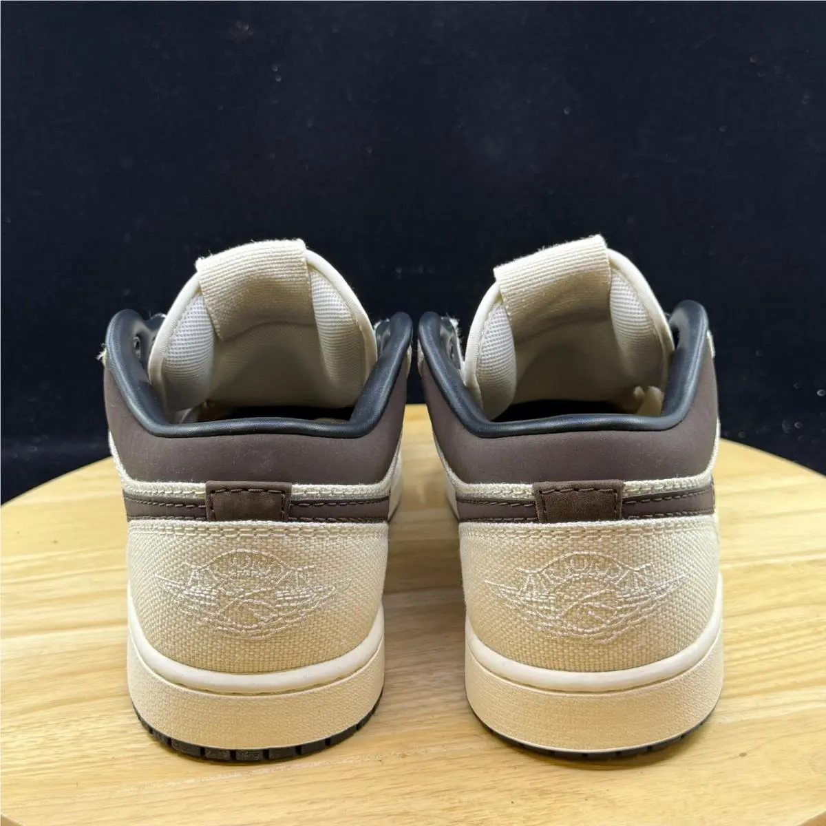 Nike shoes - Brown 4