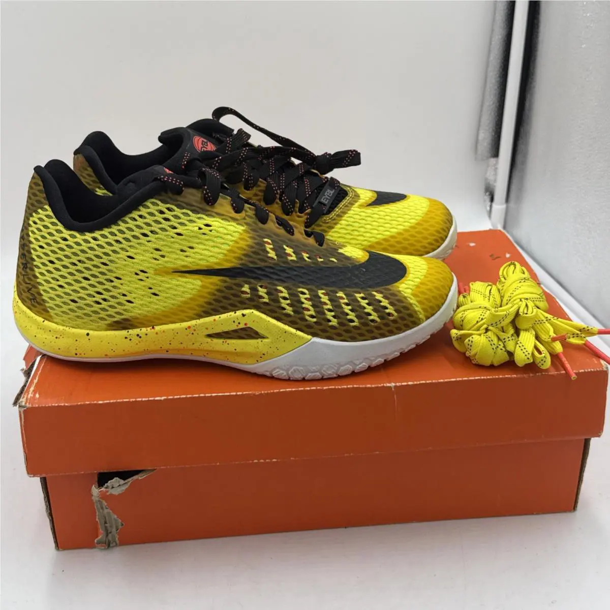 Nike shoes - Nike Hyperlive - Hyperlive - 849308-706 - Yellow 0