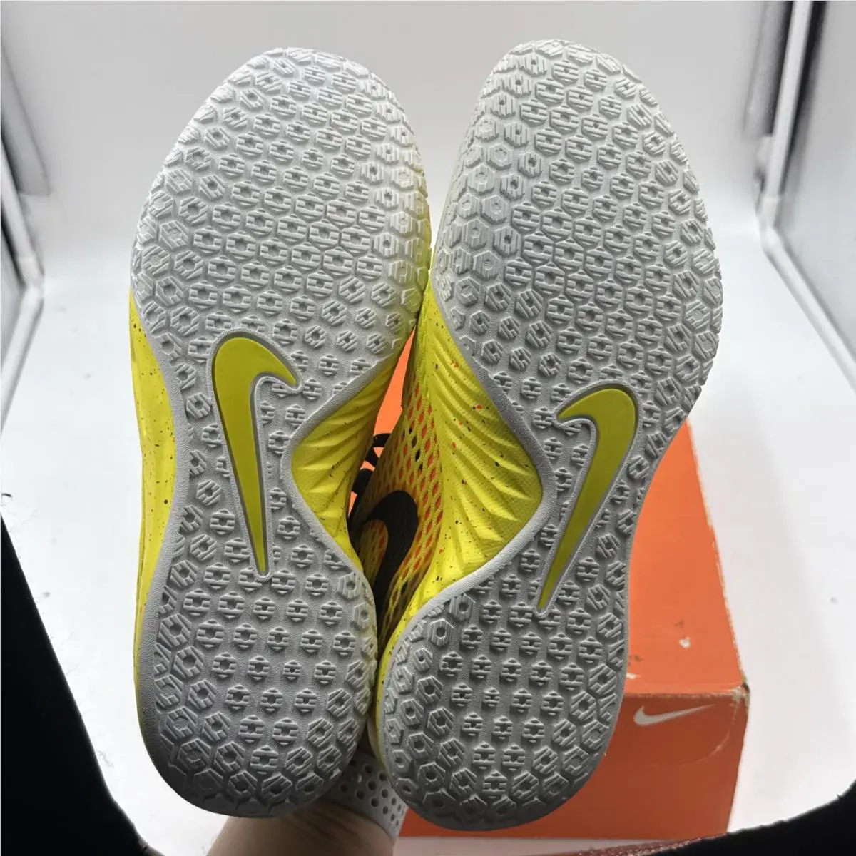 Nike shoes - Nike Hyperlive - Hyperlive - 849308-706 - Yellow 7